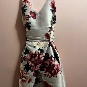 Floral V-Neck Dress perfect for HOCO